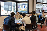 Photo d'illustration : informations aux étudiants, Forum d'Ilis