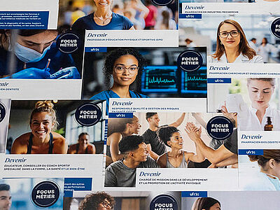 Photo représentant un patchwork de fiches métiers